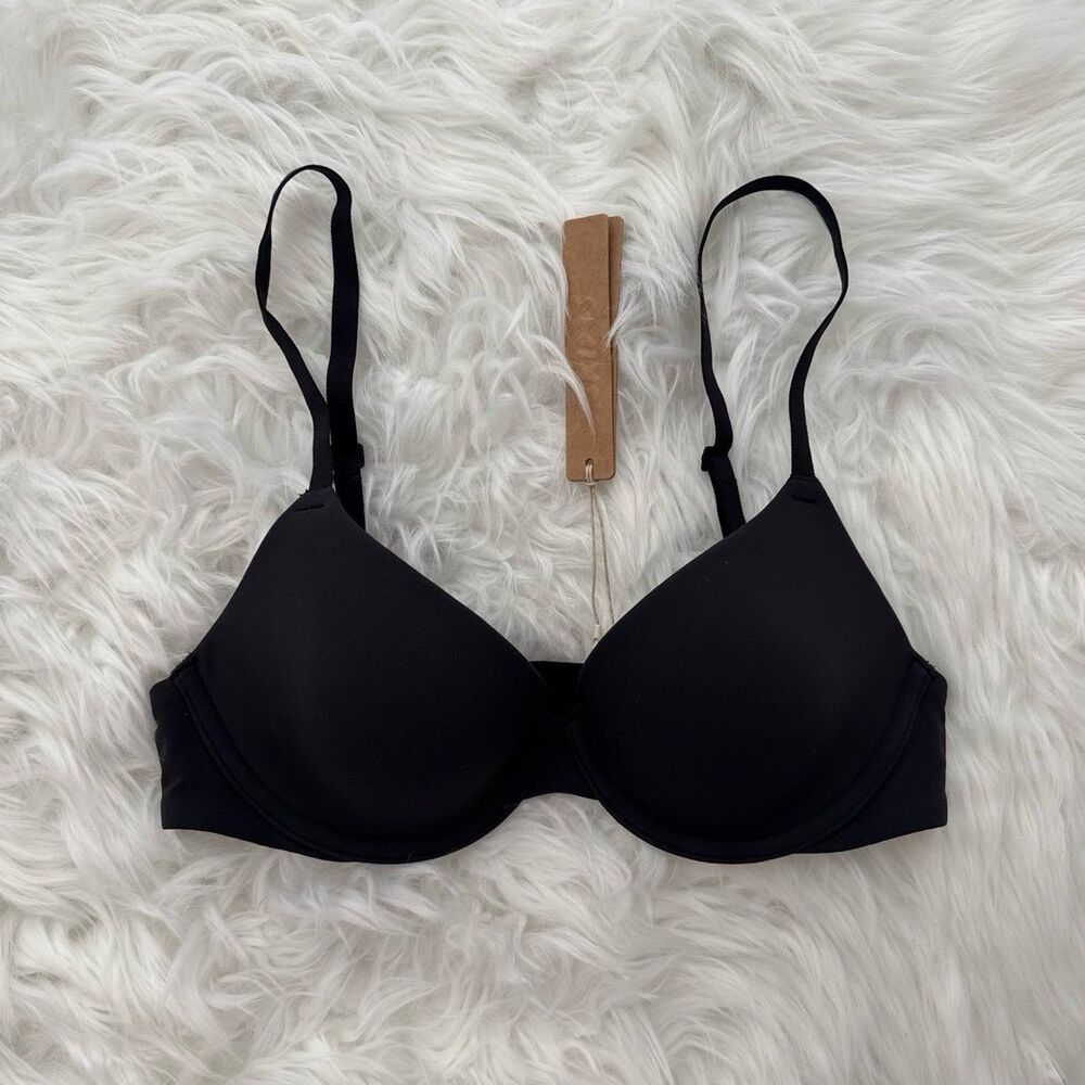 Skims Fits Everybody T-shirt Bra Onyx Size 32A